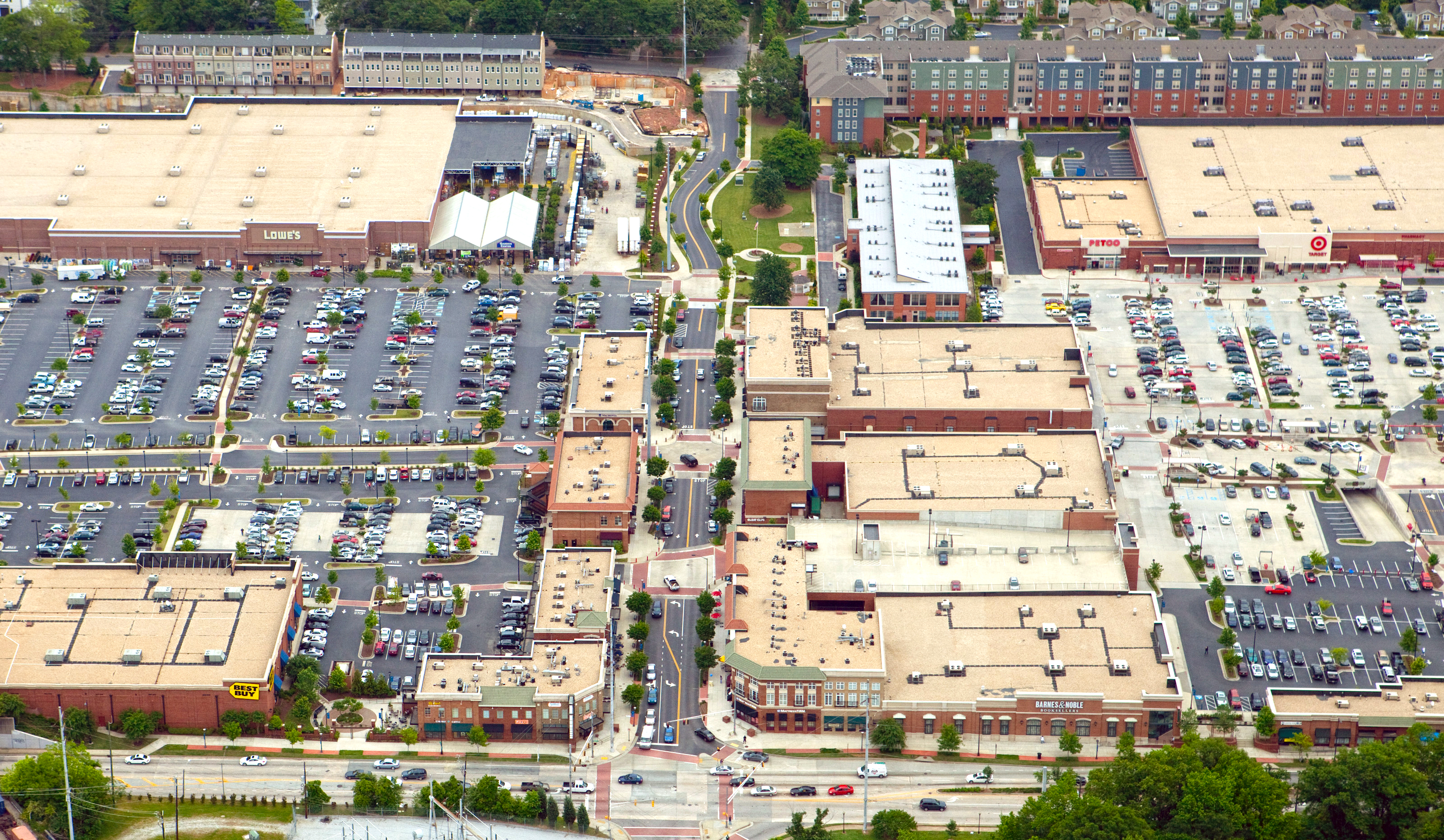 edgewood-retail-district-overview-photo
